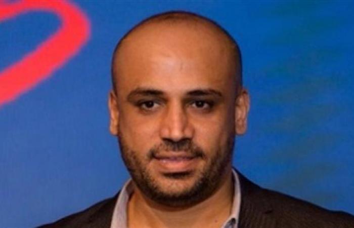 محمد
      يحيى:
      "يا
      ملطشة
      القلوب"
      حصلت
      من
      ورائها
      على
      أول
      أجر