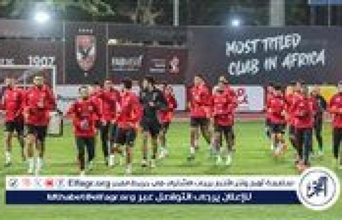 الأهلي
      يستأنف
      تدريباته
      استعدادًا
      لمواجهة
      البنك
      الأهلي
      في
      الدوري
      المصري