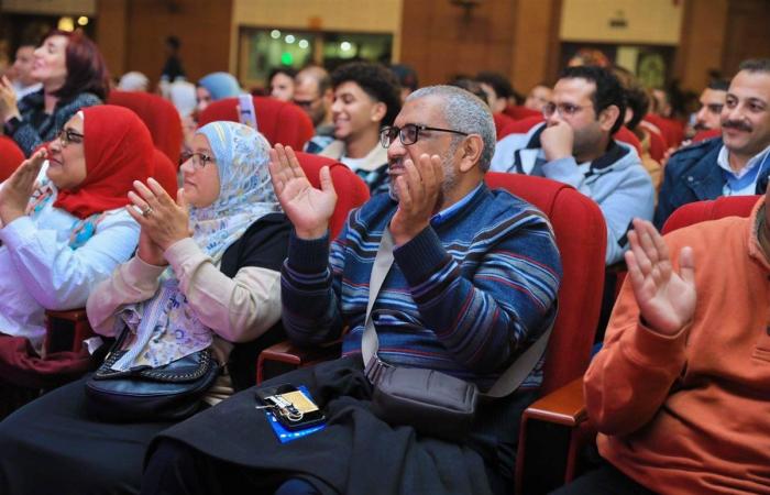 “حنان
      في
      بحر
      المرجان”..
      وزارة
      التضامن
      وصناع
      الحياة
      يحتفلا
      بالتنوع
      المجتمعي