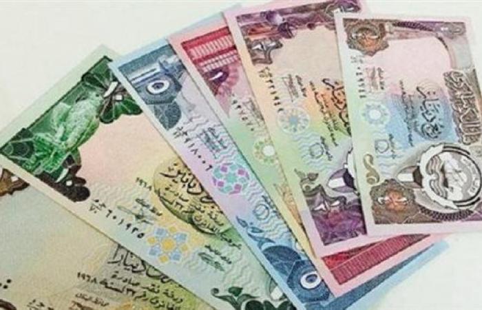 سعر
      الدينار
      الكويتي
      اليوم
      الجمعة
      6
      ديسمبر
      2024
      في
      البنوك
      المصرية