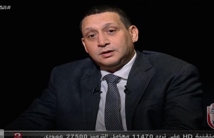 محمد
      أبو
      الوفا:
      أتمنى
      أن
      تكون
      لجنة
      الحكام
      مثل
      هيئة
      كبار
      العلماء
      بالأزهر
      الشريف..
      وإيهاب
      جلال
      رحل
      عن
      منتخب
      مصر
      بسبب
      ضغط
      الجماهير