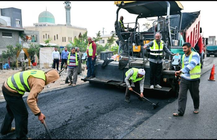 محافظ
      البحيرة
      تتفقد
      أعمال
      رصف
      طريق
      دمنهور-
      شبراخيت
      ..
      صور