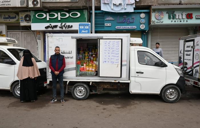 وزير
      التموين
      من
      البحيرة:
      التوسع
      في
      فتح
      المنافذ
      الثابتة
      والمتحركة