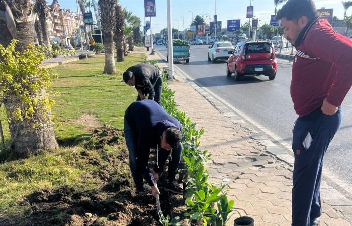 تفاصيل
      أعمال
      تطوير
      الطرق
      والتنسيقات
      الحضارية
      بمدن
      الشروق
      ودمياط
      والنوبارية