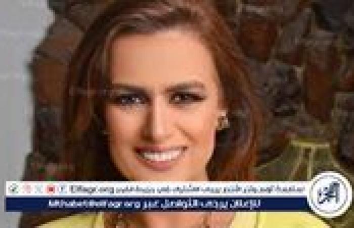 سيمون
      تكشف
      عن
      معايير
      الجاذبية
      الحقيقية:
      قوة
      داخلية
      وروح
      شفافة
      تتحدى
      الزيف