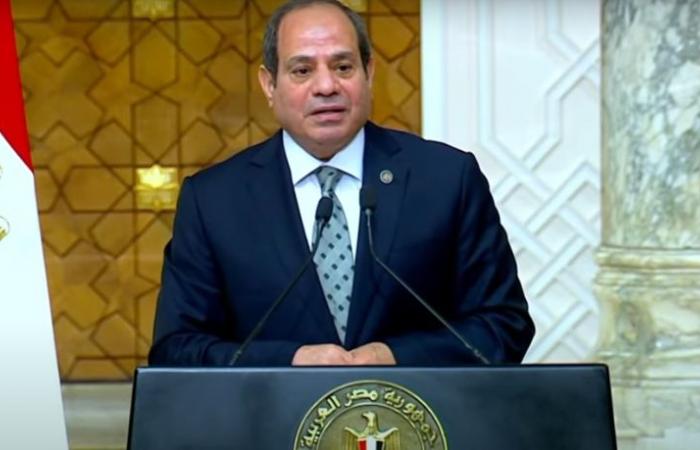 السيسي:
      نؤكد
      أهمية
      وجود
      عملية
      سياسية
      شاملة
      لا
      تقصى
      أحد
      وتمثل
      كافة
      الأطياف
      في
      سوريا