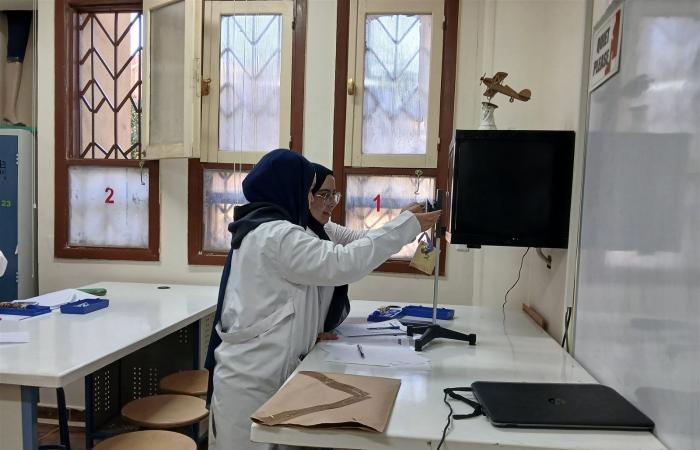 «STEM
      قنا»..
      مدرسة
      تجمع
      بين
      التميز
      العلمي
      والتنمية
      النفسية
      «صور»