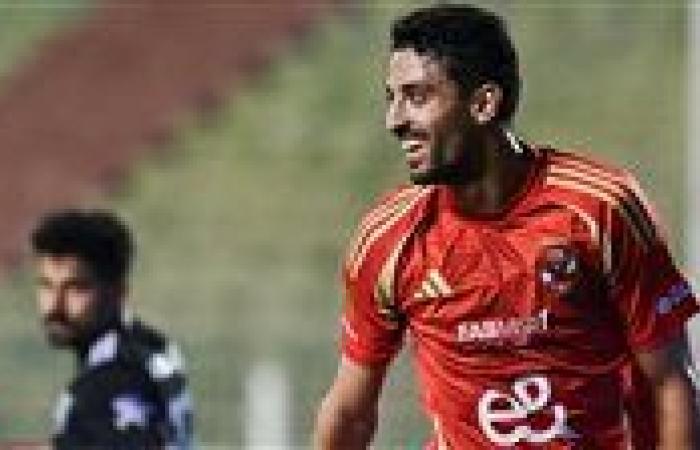 طاهر
      محمد
      طاهر
      على
      رأس
      غيابات
      الأهلي
      أمام
      المصري
      في
      الدوري