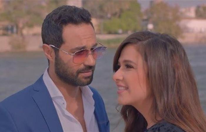 عقب
      تصدرها
      التريند..
      القائمة
      الكاملة
      لمسلسل
      "وتقابل
      حبيب"
      لـ
      ياسمين
      عبدالعزيز