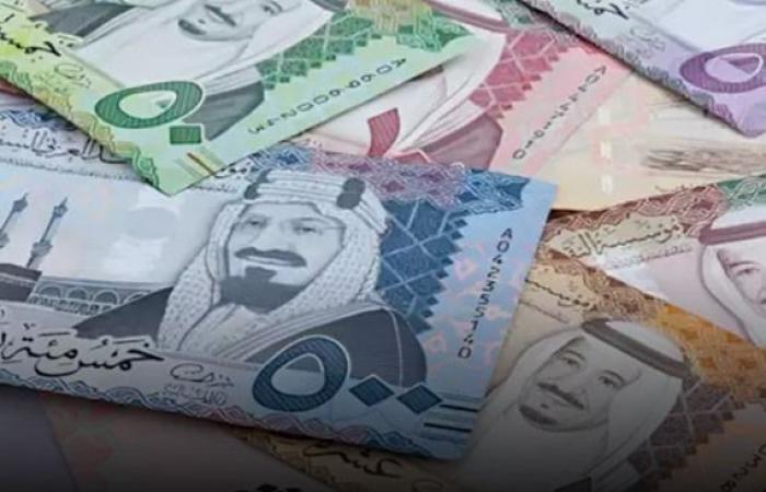 قفزة
      في
      سعر
      الريال
      السعودي
      أمام
      الجنيه
      ويسجل
      هذا
      الرقم