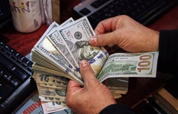 سعر
      الدولار
      اليوم
      الأربعاء
      25-12-2024
      في
      البنوك
      الحكومية
      والخاصة