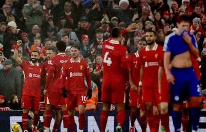 محمد
      صلاح
      يسجل
      ويقود
      ليفربول
      للفوز
      على
      ليستر
      سيتى
      بثلاثية