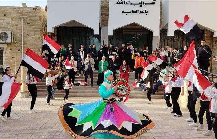 بعروض
      للمواهب..
      الثقافة
      تحتفل
      بالعام
      الجديد
      على
      مسرح
      قصر
      الإبداع
      الفني