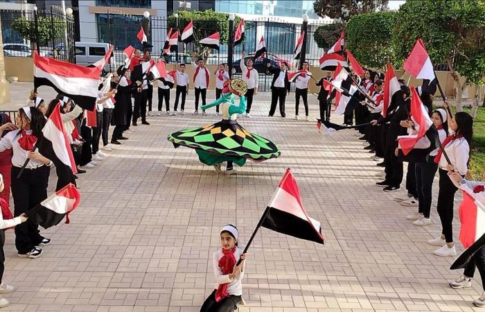 بعروض
      للمواهب..
      الثقافة
      تحتفل
      بالعام
      الجديد
      على
      مسرح
      قصر
      الإبداع
      الفني