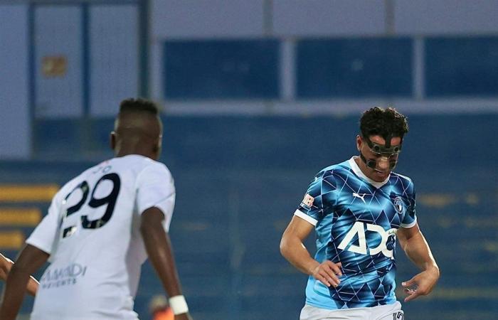 بيراميدز
      يفوز
      على
      الجونة
      ويتقاسم
      صدارة
      الدوري
      مع
      الزمالك