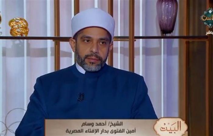 أمين
      الفتوى:
      تصح
      الصلاة
      مع
      خروج
      الريح
      في
      حالة
      واحدة
      فقط