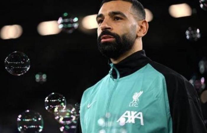 ديفيد
      فيركلوف:
      محمد
      صلاح
      الأحق
      بجائزة
      الكرة
      الذهبية
      لعام
      2025