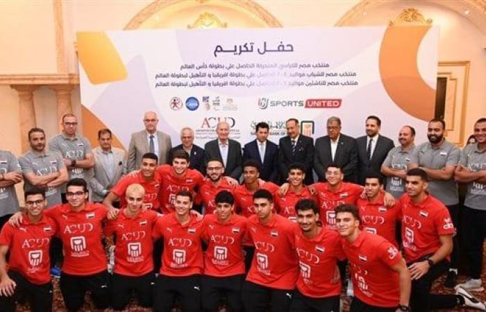 اتحاد
      اليد:
      مكافآت
      خاصة
      للمنتخب
      حالة
      التتويج
      بميدالية
      في
      بطولة
      العالم