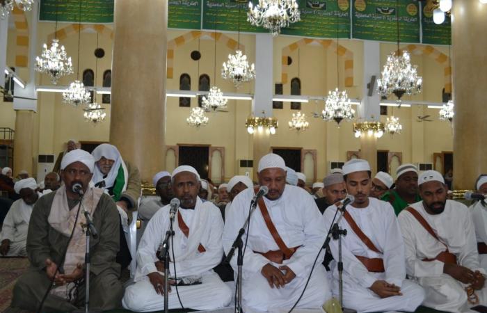 انطلاق
      احتفالات
      الطريقة
      الجعفرية
      بمولد
      مؤسسها
      "الإمام
      صالح"
      (صور)