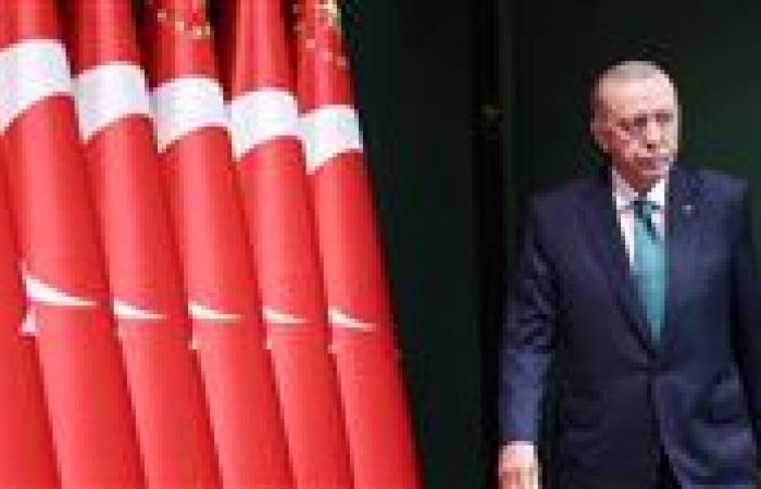 أردوغان
      يدعو
      المجتمع
      الدولي
      للمشاركة
      في
      إعادة
      إعمار
      سوريا