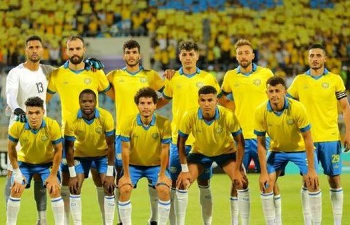 23
      لاعبًا
      ينتظمون
      داخل
      معسكر
      الإسماعيلي
      استعدادًا
      للبنك