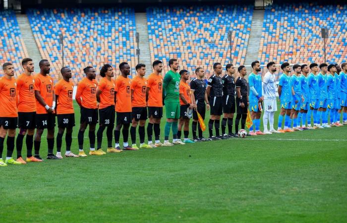 الدوري
      المصري..
      البنك
      يعمق
      جراح
      الإسماعيلي
      وزد
      يزيد
      أوجاع
      الاتحاد
      السكندري