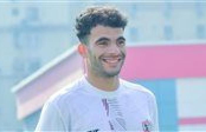 أمير
      هشام
      يوضح
      تفاصيل
      عرض
      الاتفاق
      لضم
      زيزو
      وموقف
      الزمالك
      من
      رحيل
      اللاعب