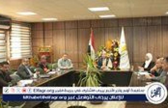 رئيس
      جامعة
      أسيوط
      يتابع
      خطة
      عمل
      اللجنة
      العليا
      للتدريب
      والتطوير