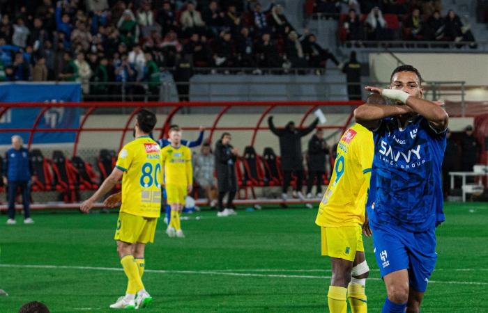 دوري
      روشن
      السعودي:
      الهلال
      يعود
      للصدارة
      بالفوز
      على
      العروبة
      بخماسية..
      والاتحاد
      يسقط
      في
      فخ
      التعادل
      أمام
      الفيحاء
      والتعاون
      ينتصر
      على
      القادسية
      بثلاثية