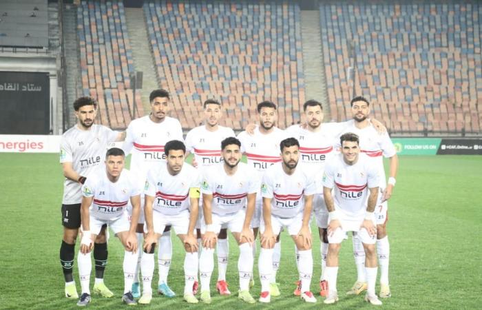 شوط
      أول
      سلبى
      بين
      الزمالك
      وبلاك
      بولز..
      صور