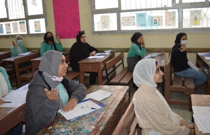 رابط
      مباشر
      لـ
      نتيجة
      الشهادة
      الإعدادية
      بالإسماعيلية
      2025
      الترم
      الثاني
      برقم
      الجلوس