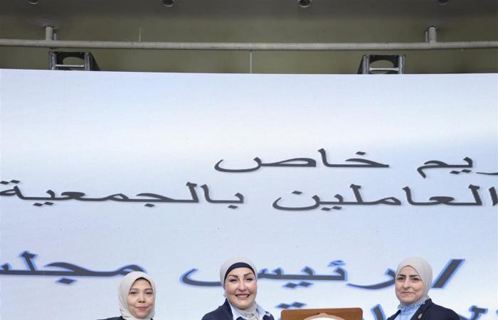 «خدمة
      الناس
      أقصى
      الأمنيات»..
      رحلة
      25سنة
      لجمعية
      سيدات
      أعمال
      المستقبل
      بقيادة
      الدكتورة
      هالة
      أبو
      السعد..
      حوار
      شامل
      لموقع
      تحيا
      مصر...
      فيديو
      وصور