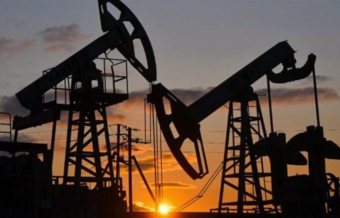 تقرير
      يكشف
      تمويل
      البنوك
      العالمية
      للوقود
      الأحفوري
      بـ869
      مليار
      دولار
      خلال
      2024