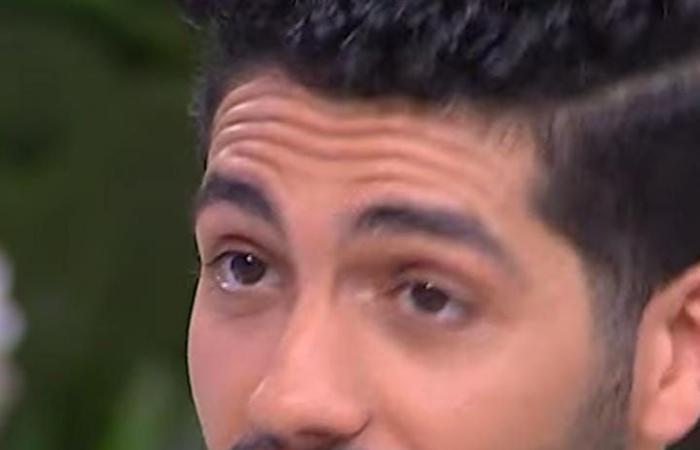الخميس..
      مينا
      مسعود
      وشيرين
      رضا
      ضيوف
      برنامج
      معكم
      منى
      الشاذلي