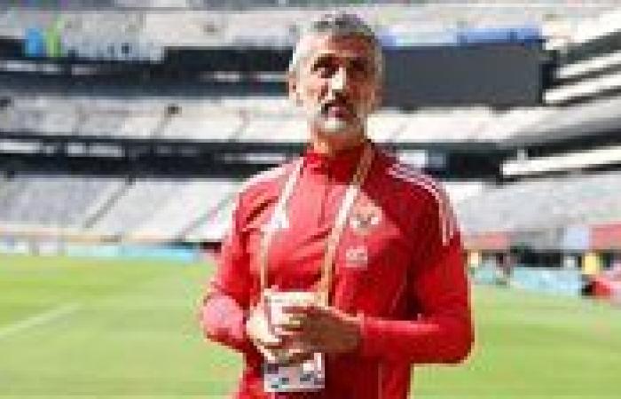 ريبييرو
      يعاين
      ملعب
      ميتلايف
      استعدادًا
      لمباراة
      بالميراس
      في
      كأس
      العالم
      للأندية