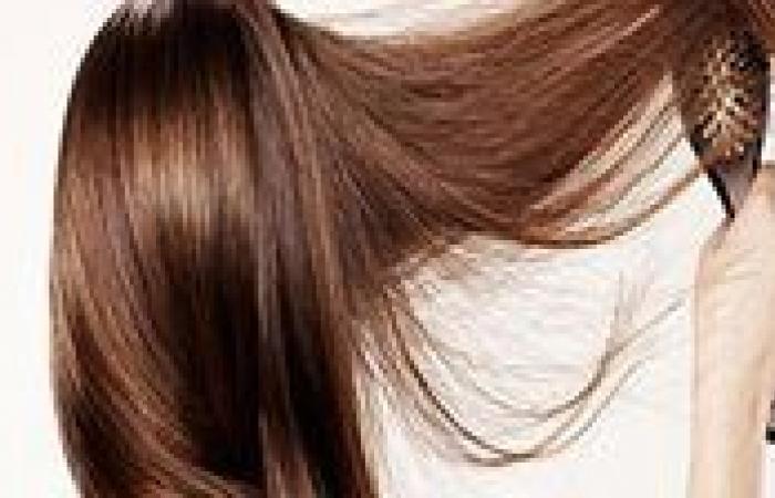 3
      وصفات
      طبيعية
      فعالة
      تساعدك
      في
      الحصول
      على
      شعر
      ناعم
      ولامع