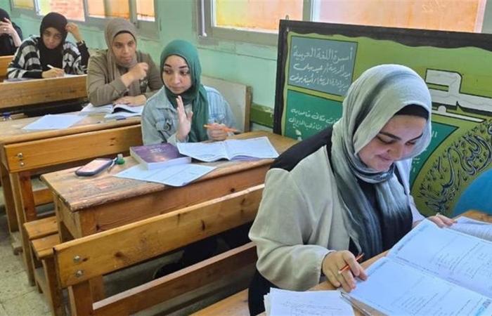 نصائح
      مهمة
      للاستعداد
      لامتحانات
      المواد
      الأساسية
      بالثانوية
      العامة