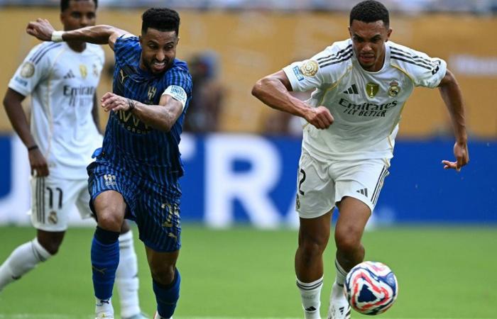 عاجل..
      الهلال
      السعودى
      يفرض
      تعادلا
      تاريخيا
      على
      ريال
      مدريد
      فى
      كأس
      العالم
      للأندية