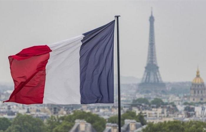 يهدد
      أوروبا..
      فرنسا:
      لا
      نعارض
      ضرب
      المنشآت
      النووية
      الإيرانية