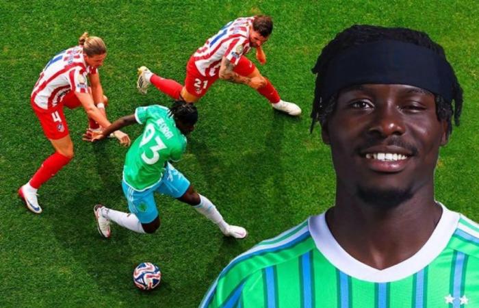 بعين
      واحدة
      نحو
      المجد..
      قصة
      جورجى
      مينونجو
      فى
      كأس
      العالم
      للأندية