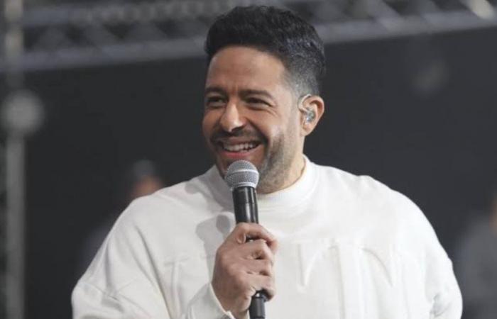 محمد
      حماقي
      يحيي
      حفل
      غنائي
      في
      مهرجان
      جرش
      2025|
      تفاصيل