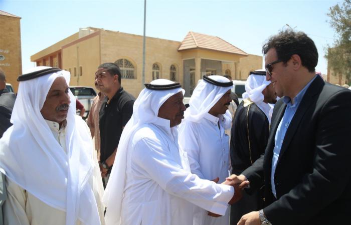 وزير
      الثقافة
      يلتقي
      شيوخ
      القبائل
      والعواقل
      وأعضاء
      البرلمان
      في
      ختام
      زيارته
      لشمال
      سيناء
