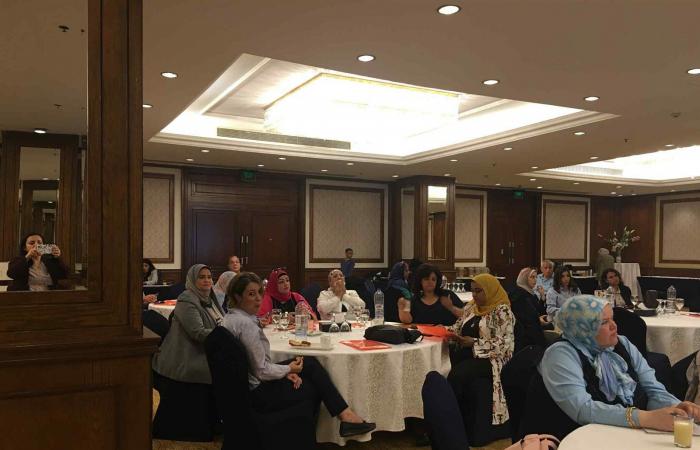 قضايا
      المرأة
      تعقد
      مائدة
      حوار
      حول
      القانون
      الموحد
      لمناهضة
      العنف