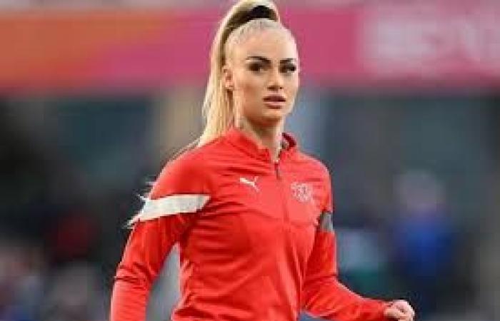 منتخب
      سويسرا
      للسيدات
      يتلقى
      خسارة
      مفاجئة
      أمام
      فريق
      لوسيرن
      تحت
      15
      عامًا