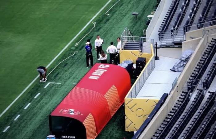 لقطات
      من
      ملعب
      "ميتلايف"
      قبل
      مباراة
      الأهلي
      وبورتو
      في
      كأس
      العالم
      للأندية
