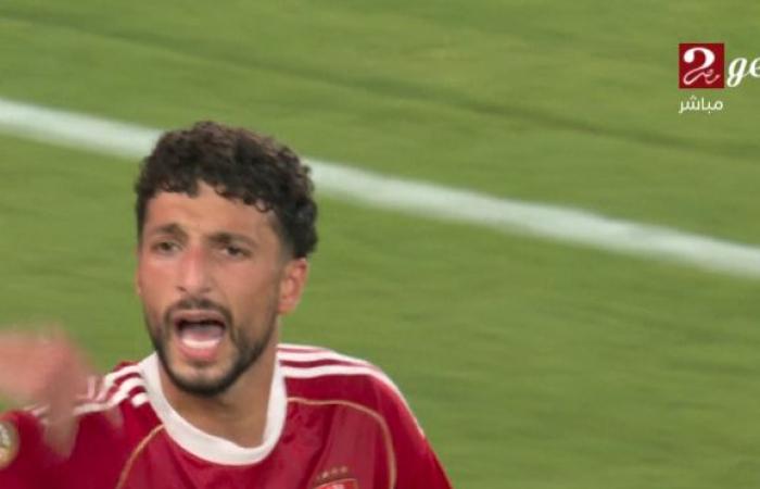 كأس
      العالم
      للأندية:
      وسام
      أبو
      علي
      يسجل
      الهدف
      الأول
      للأهلي
      في
      مرمى
      بورتو
      في
      الدقيقة
      14