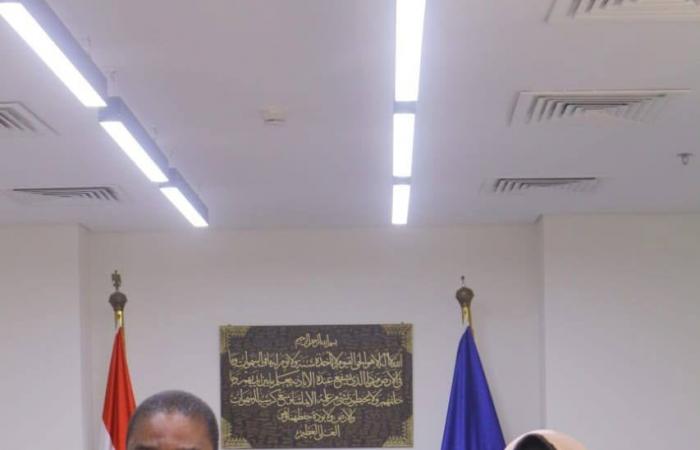 نائب
      محافظ
      دمياط
      تستقبل
      سفير
      دولة
      كوت
      ديفوار
      بالقاهرة
      لبحث
      سبل
      التعاون
