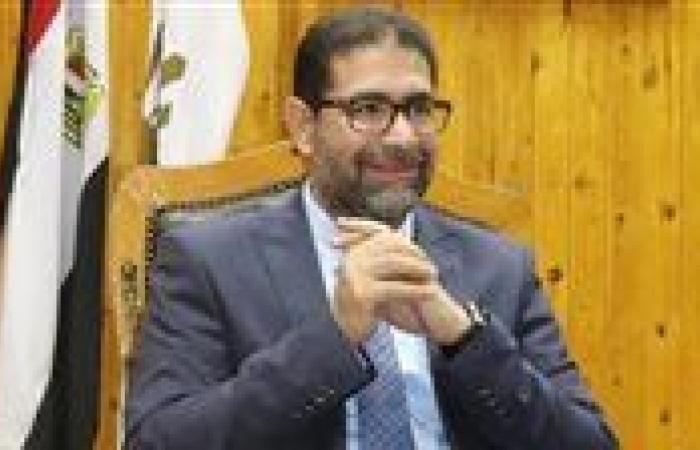 وكيل
      تعليم
      الشيوخ
      لتحيا
      مصر:
      الدولة
      تحتاج
      إلى
      عدد
      اكبر
      من
      المدارس
      وسنعمل
      على
      ملف
      كثافات
      الفصول