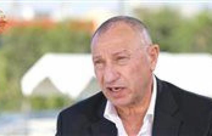 محمود
      الخطيب:
      جمعنا
      مليار
      ونصف
      جنيه
      من
      عضويات
      فرع
      التجمع
      الخامس
      خلال
      10
      أشهر..
      وأشكر
      الهيئة
      الهندسية
      وإدارة
      الأشغال
      العسكرية