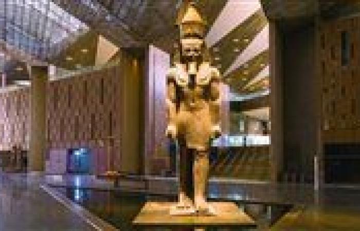 مصر
      تستعد
      لافتتاح
      المتحف
      المصري
      الكبير..
      و«التعليم»
      تُطلق
      فعاليات
      وطنية
      لتعريف
      الطلاب
      بعظمة
      الإنجاز